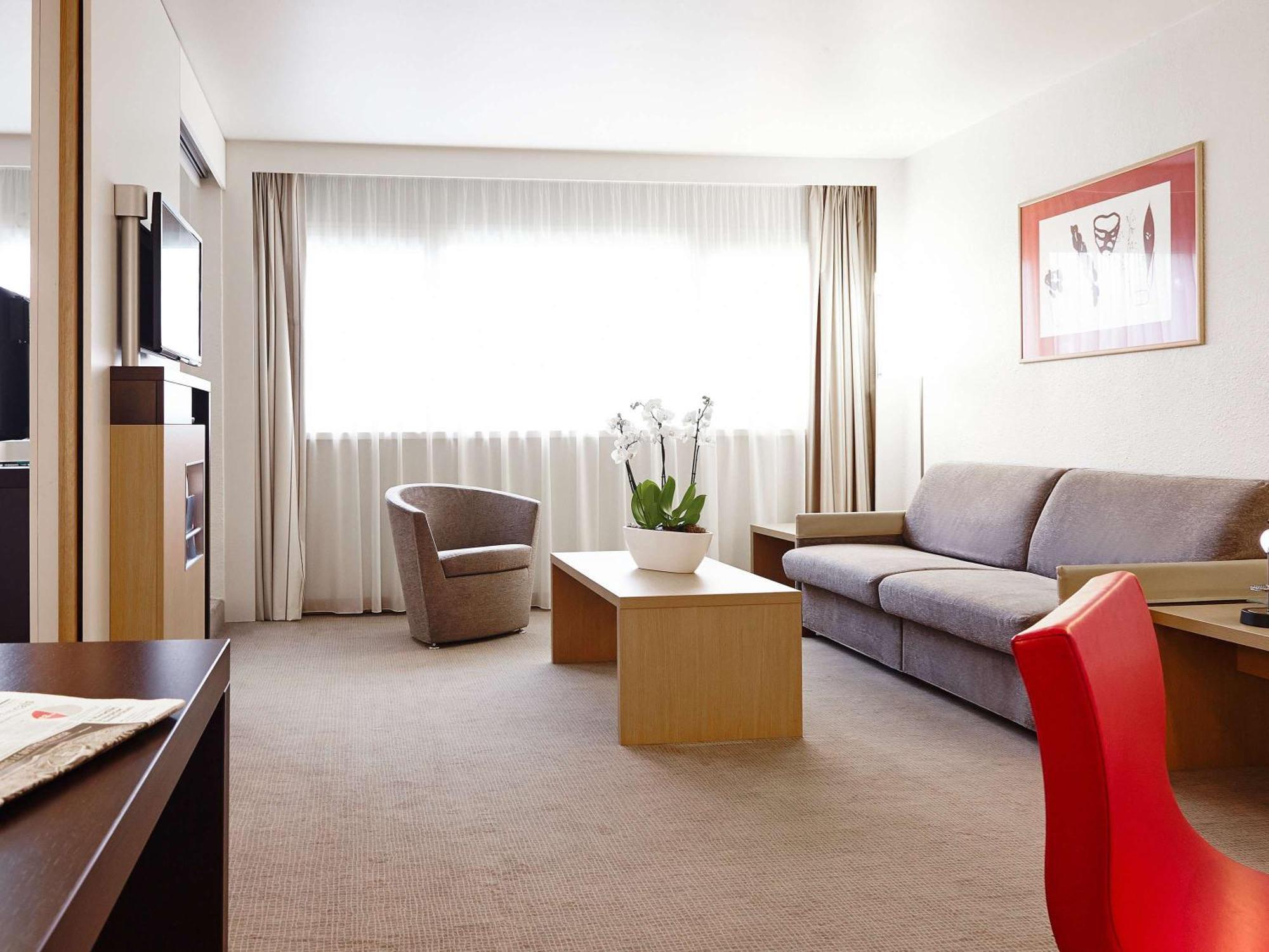 Novotel Atria Nimes Centre 외부 사진